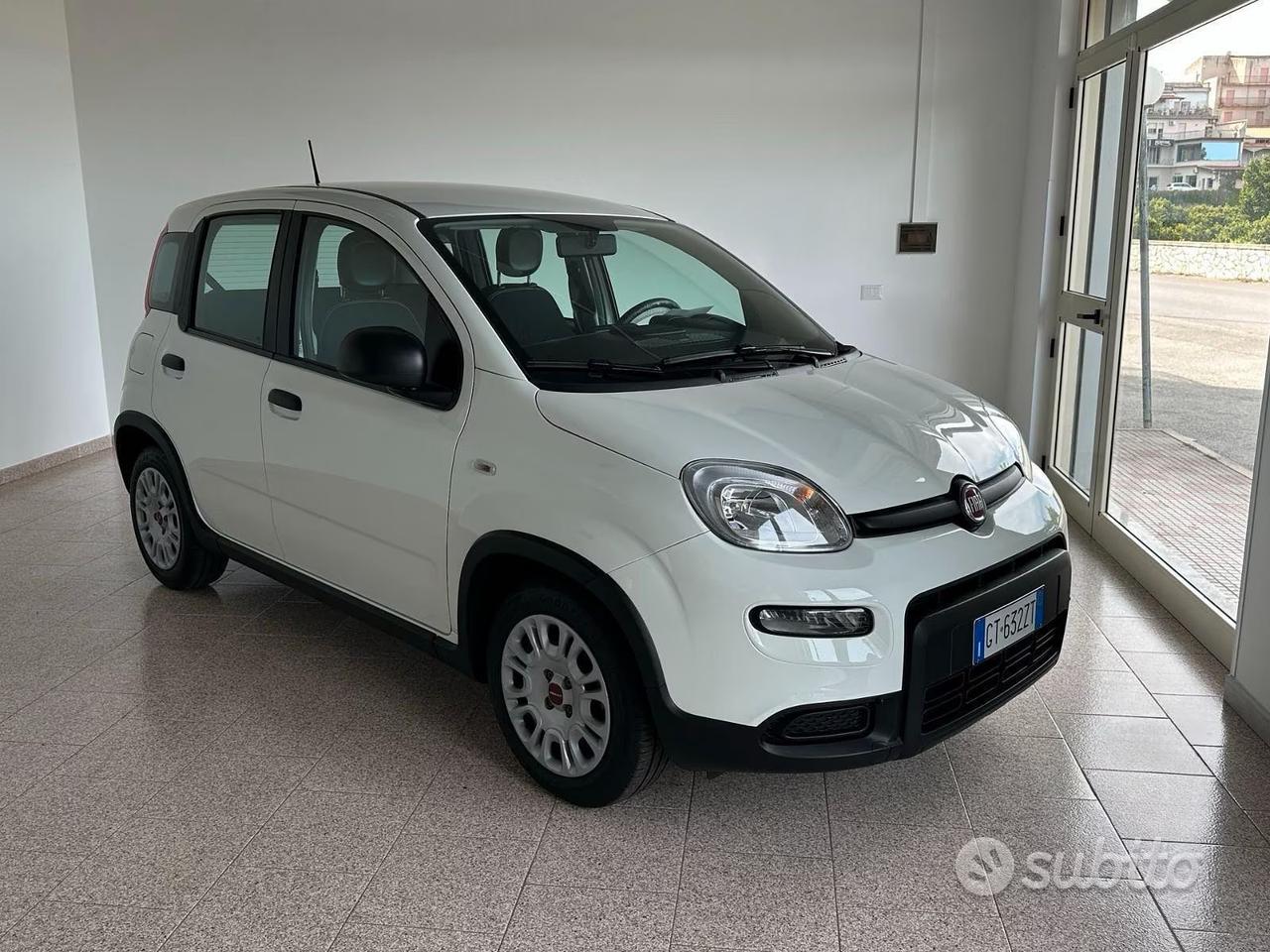 Fiat Panda 1.0 Hybrid SENZA VINCOLI 14.000km 2024