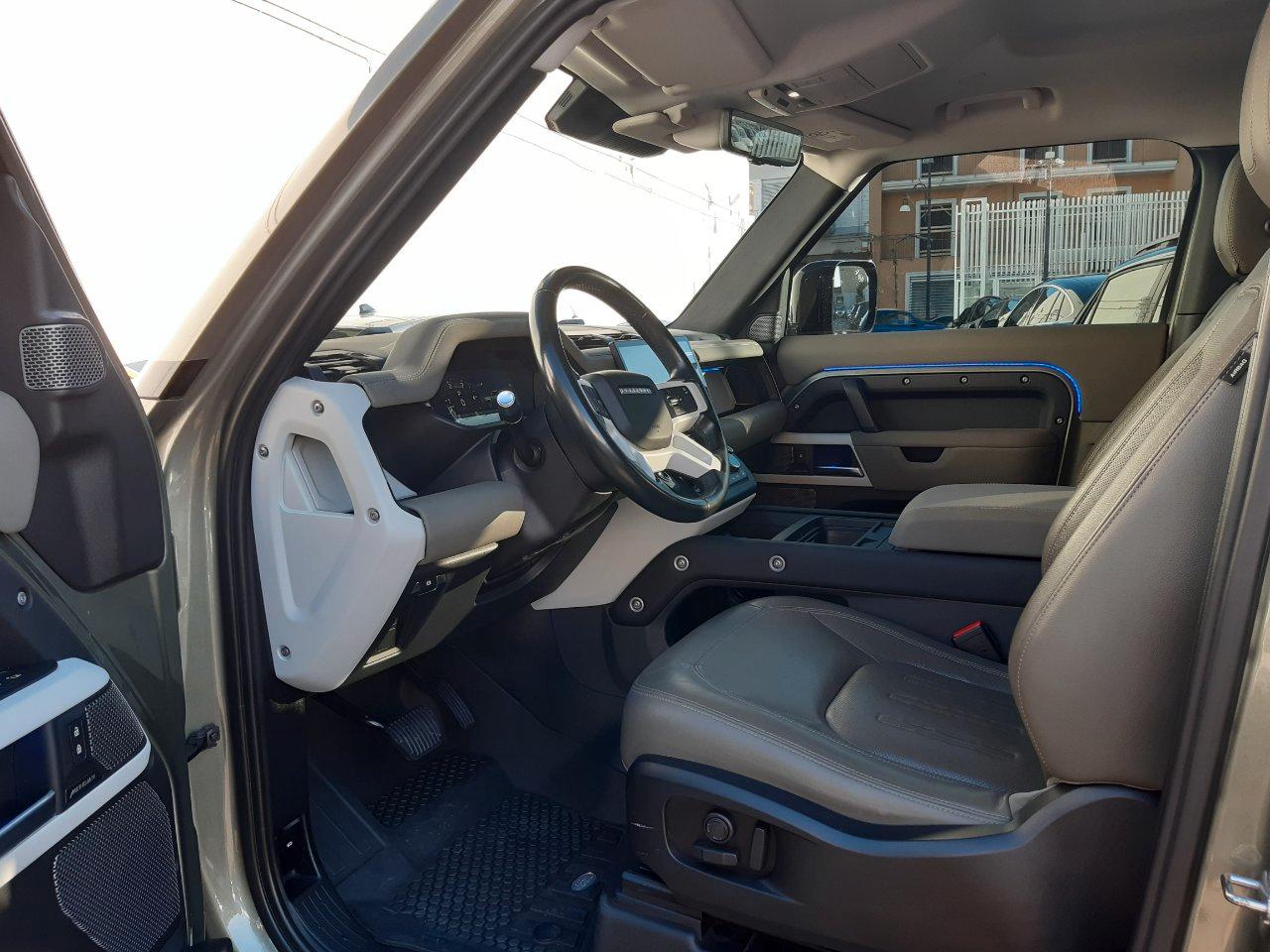 Land Rover Defender 90 3.0d i6 mhev X-Dynamic SE awd 200cv auto