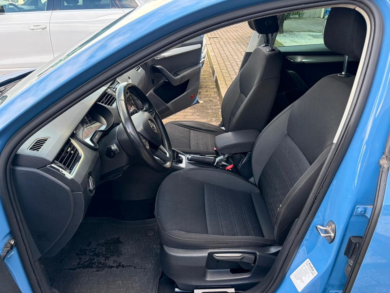 Skoda Octavia Wagon 2.0 tdi Style 150cv dsg EX POLIZIA