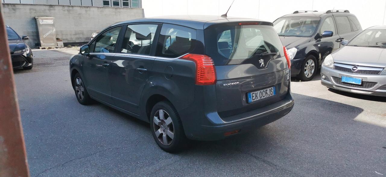 Peugeot 5008 1.6 VTi 120CV Tecno