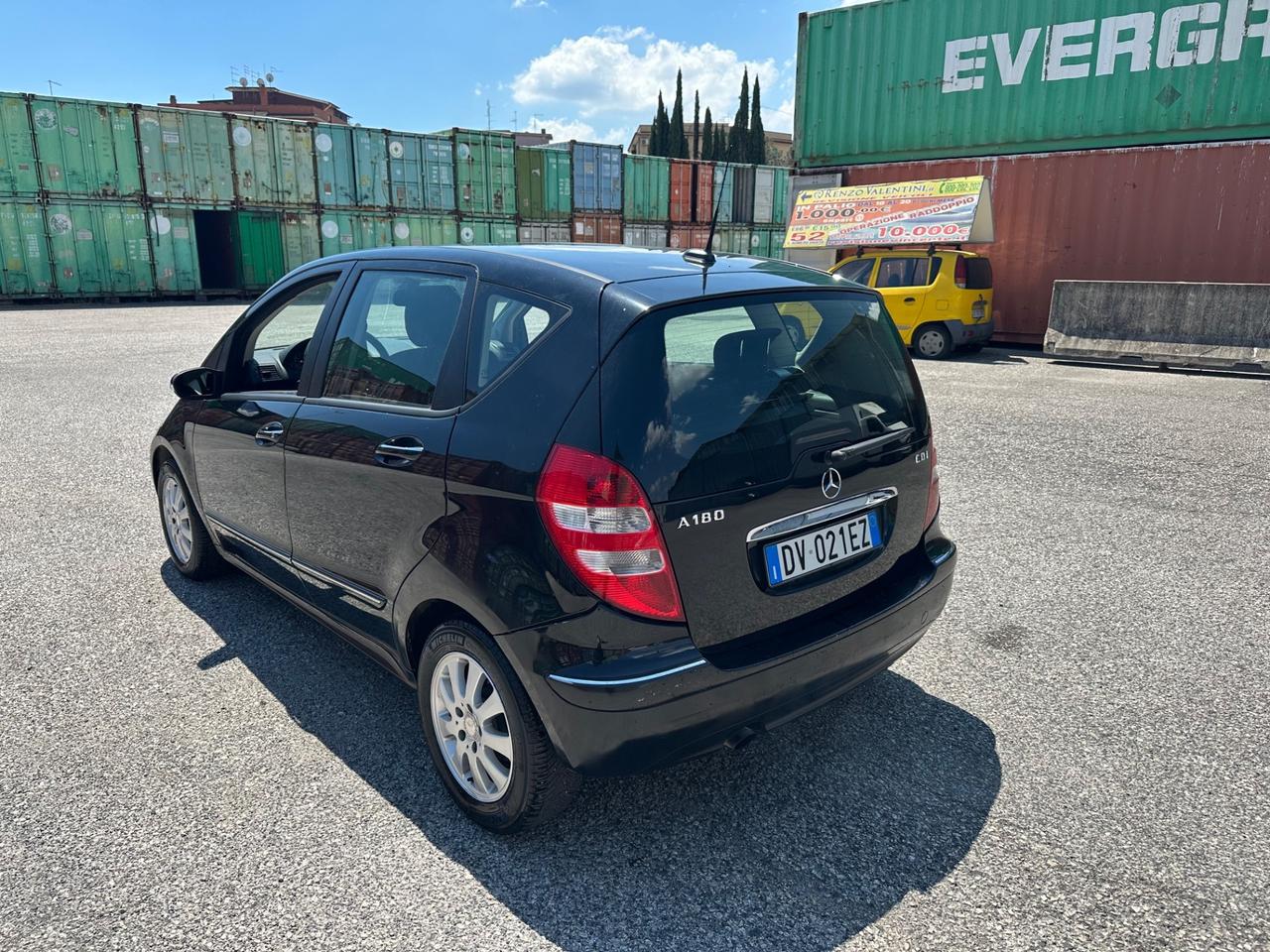 Mercedes-benz A 180 A 180 CDI Avantgarde autom 110 MKM