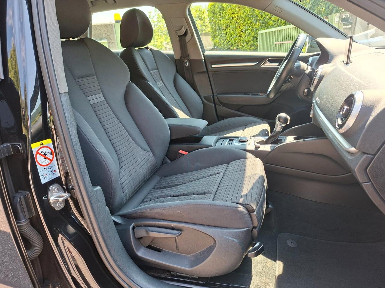 Audi A3 1.6 TDI AUTOMATICO / EURO 6B