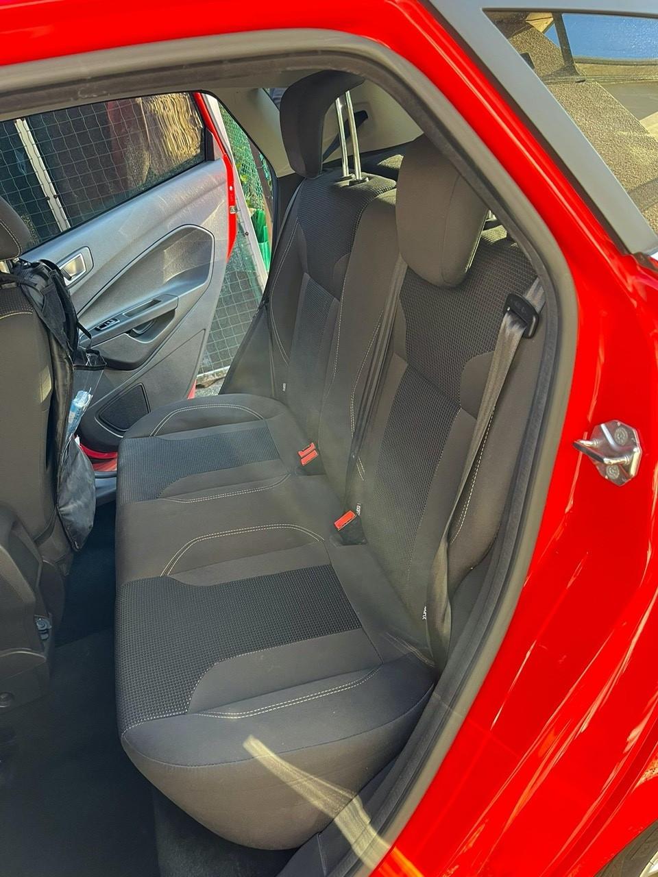 Ford Fiesta Plus 1.5 TDCi 75CV 5 porte