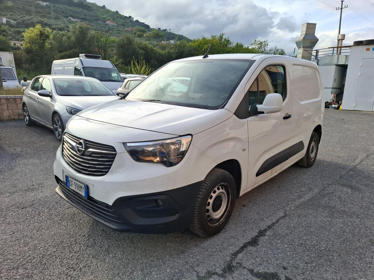 OPEL COMBO 3 POSTI