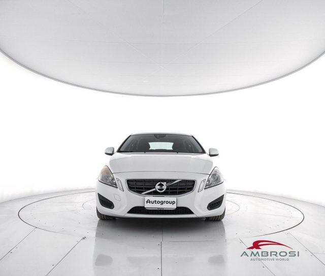 VOLVO V60 DRIVe Momentum