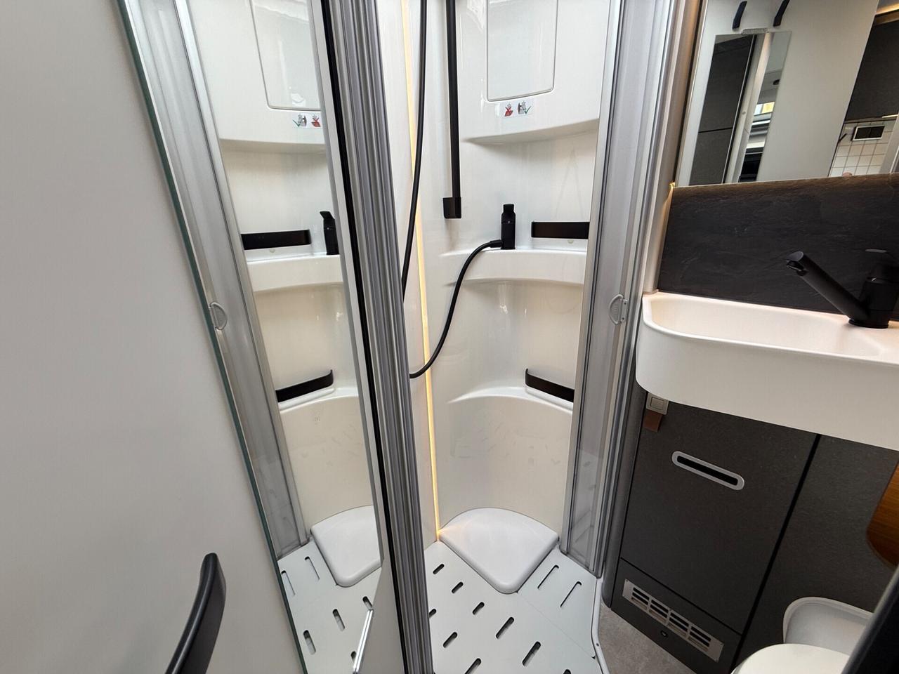HYMER ML T 580 CROSSTRAIL 7.13 4x4 MERCEDES