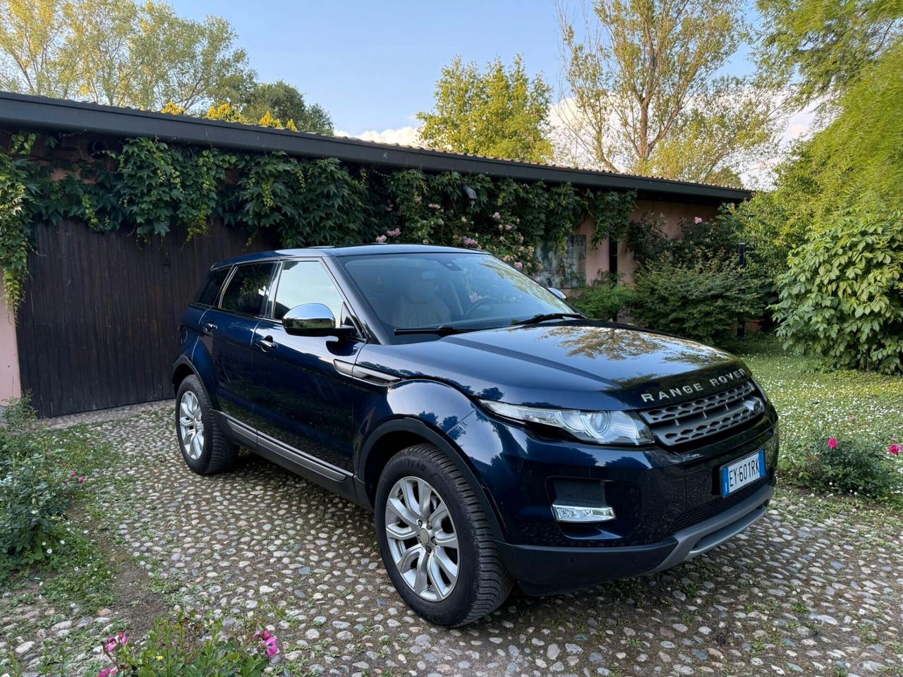 Land Rover Range Evoque 2.2 TD4 5p. Pure Tech Pack