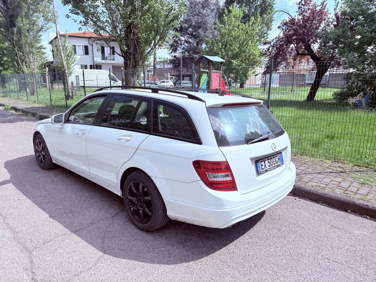 Mercedes-benz C 220 CDI - 150 MILA KM REALIIIIIIIII