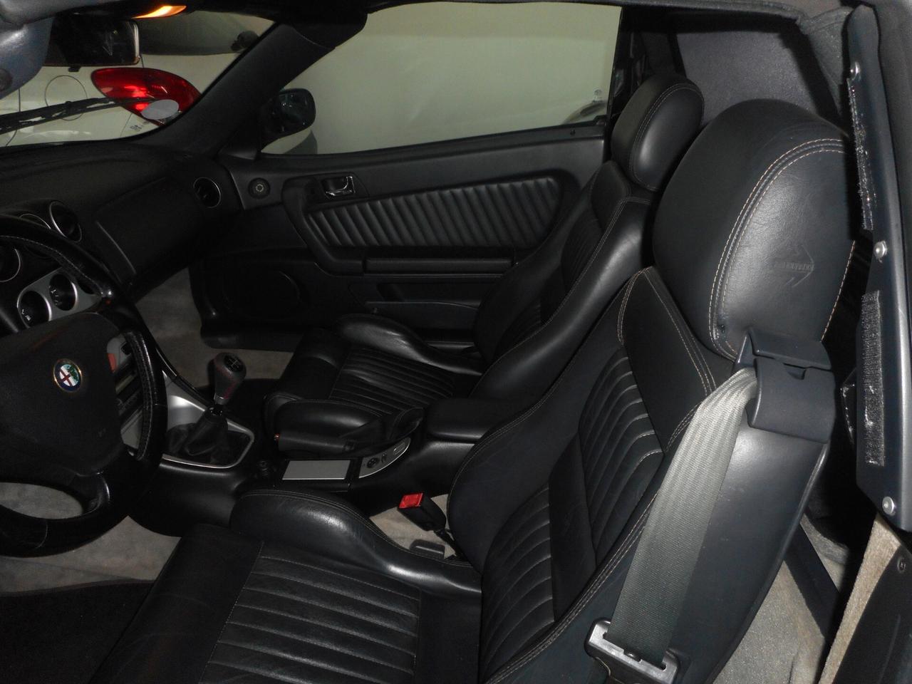 Alfa Romeo GTV Spider 2.0i 16V Twin Spark cat L
