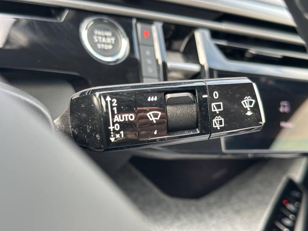 Peugeot 5008 1.2 hybrid Allure 145cv 7 posti Automatica