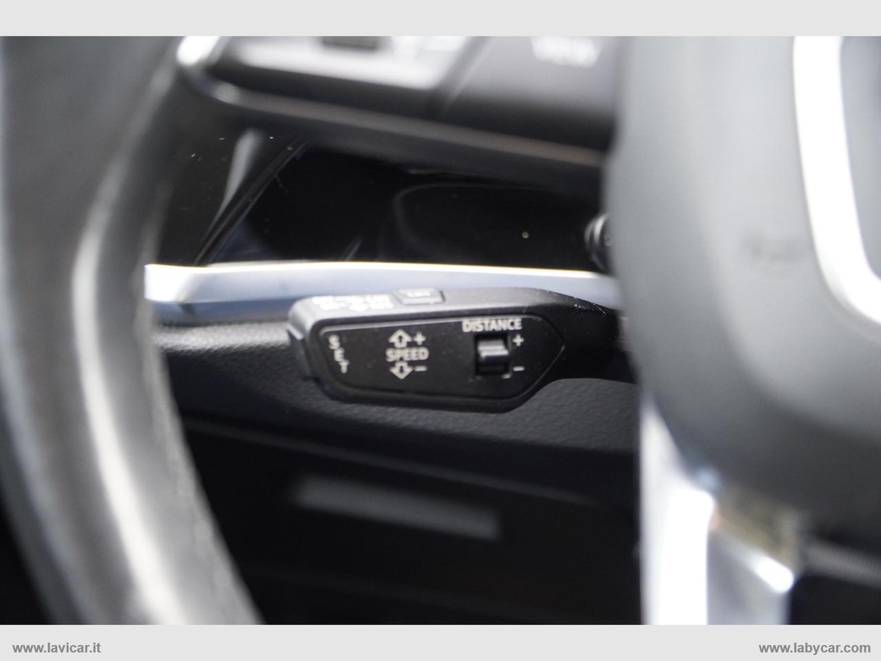 AUDI Q3 SPB 35 TDI S TRON S-LINE BLACK LINE