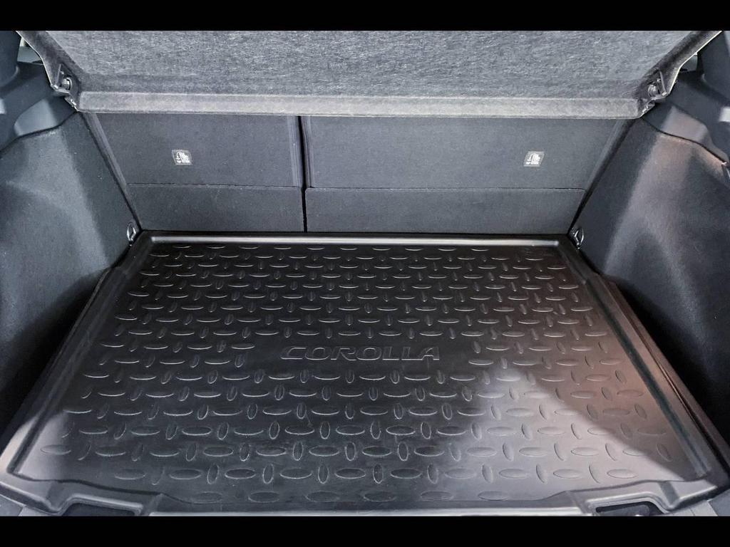 Toyota Corolla 1.8 Hybrid Style CVT