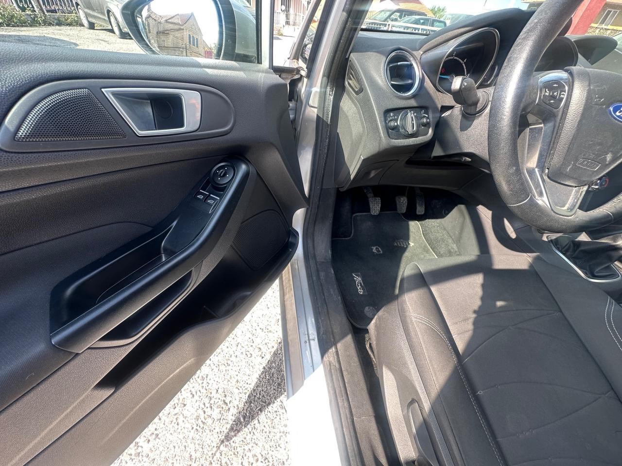 Ford Fiesta 1.5 TDCi 75CV 5 porte