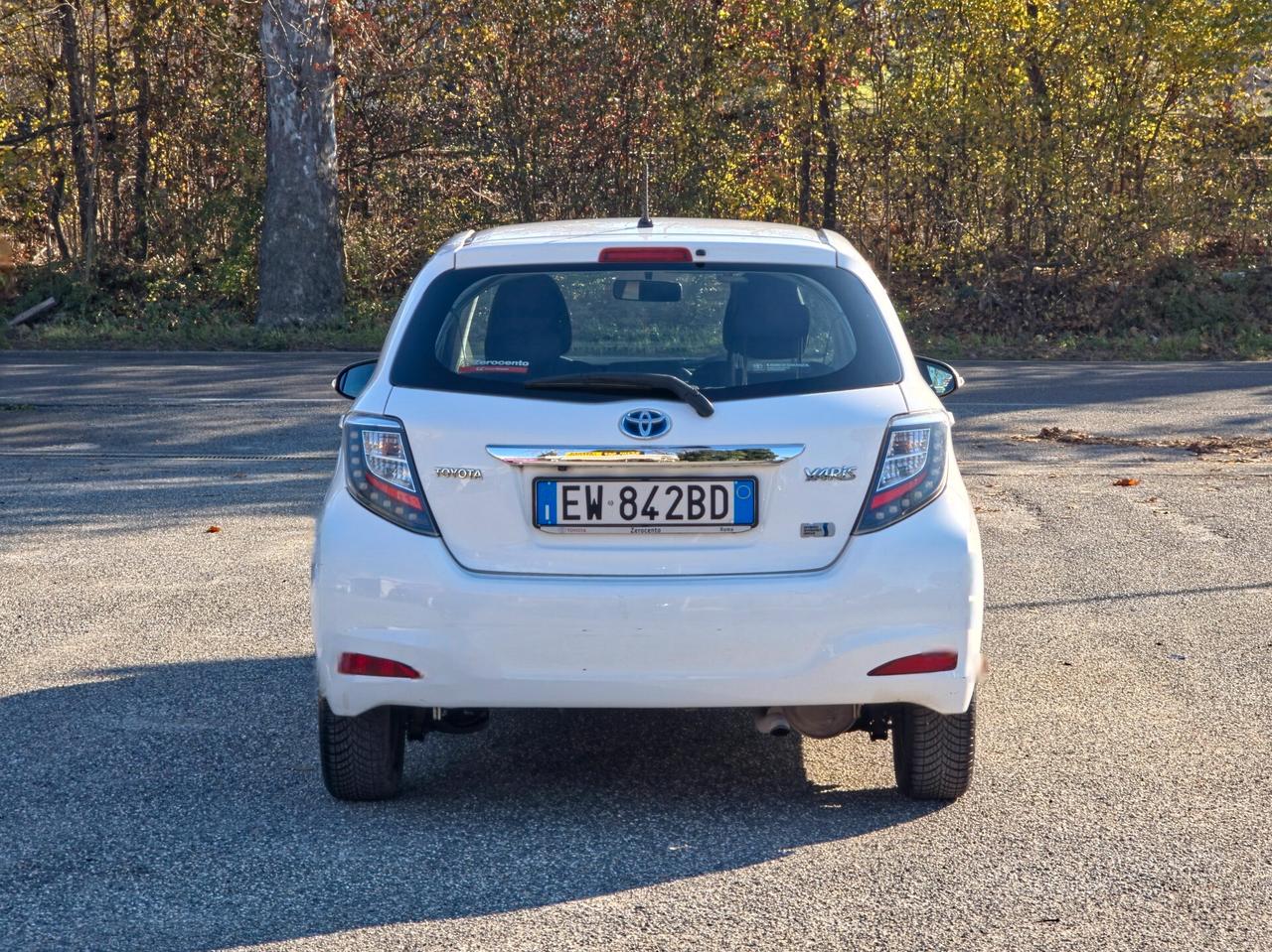 Toyota Yaris 1.5 Hybrid 5 porte Lounge 2014-E5B Automatico NEO