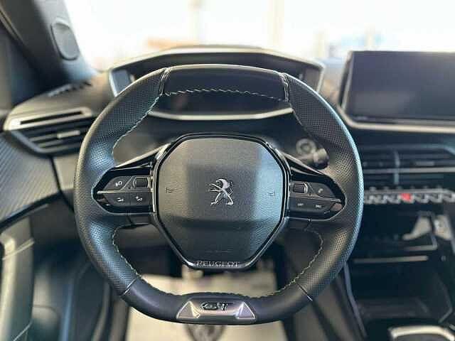 Peugeot 2008 PureTech 130 S&S GT