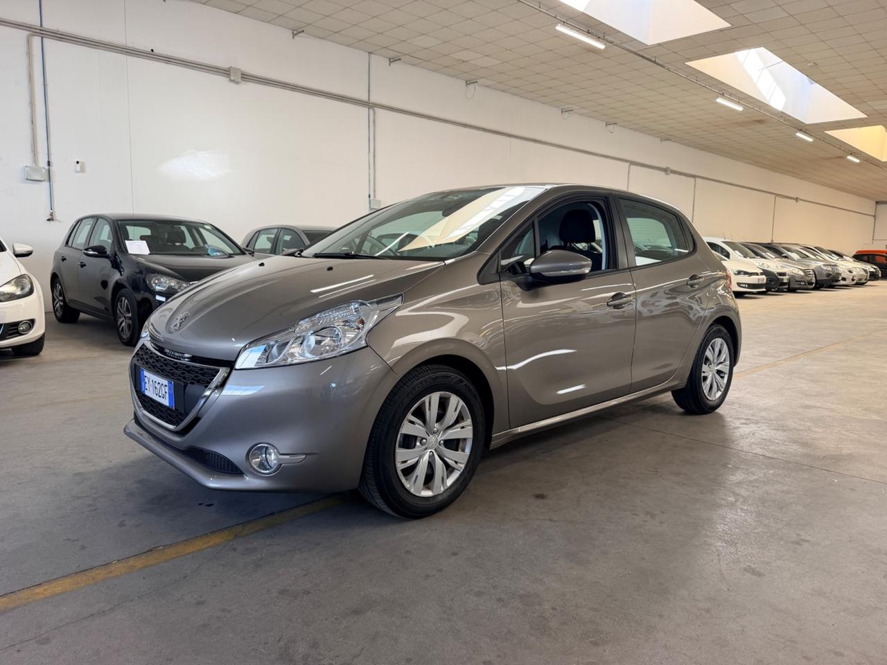 Peugeot 208 PureTech 82 5 porte Allure