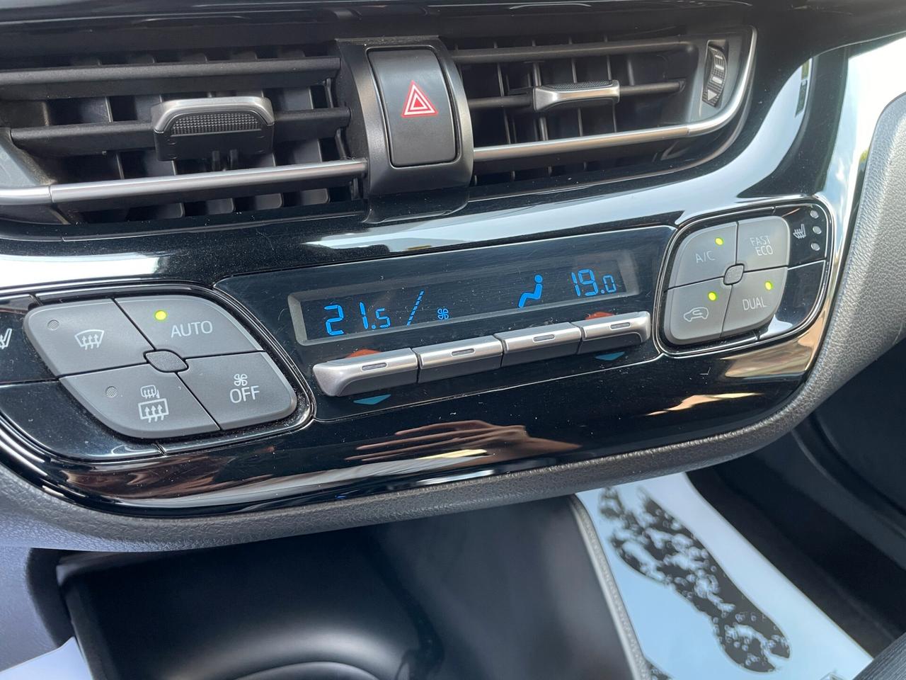 Toyota C-HR UNICO PROPRIETARIO - SERVICE CASA MADRE