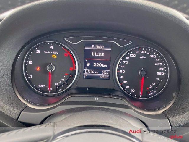 AUDI A3 Sedan 35 TDI S tronic Business 7M