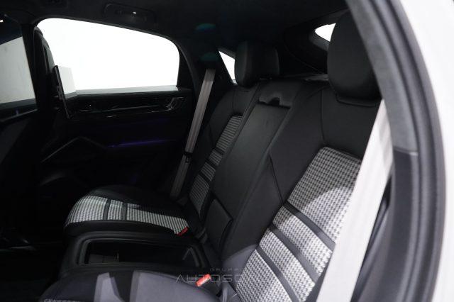 PORSCHE Cayenne Coupé 4.0 500cv GTS