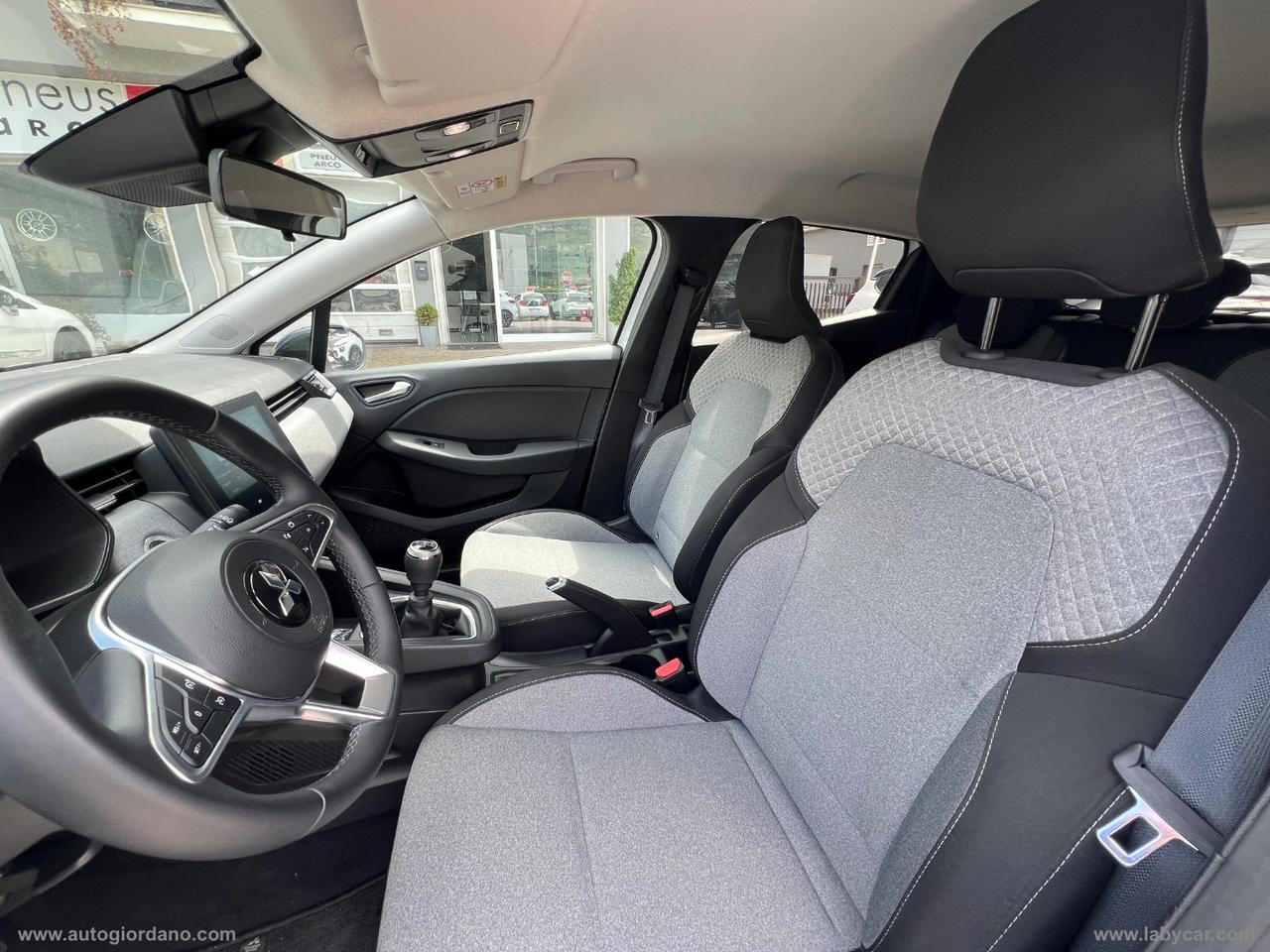 MITSUBISHI Colt 1.0L turbo 90 CV Invite