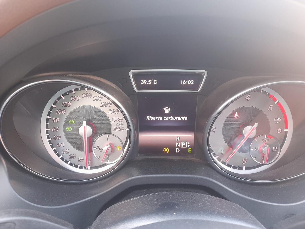 Mercedes-benz GLA 200 CDI Automatic Premium