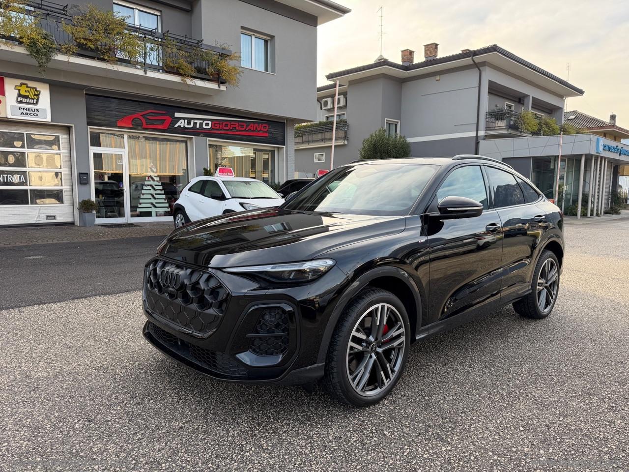 AUDI Q5 SPB TDi S tronic quattro S line ed. SLINE INTERNO ED ESTERNO + TETTO ELET. + TERZO SCHERMO