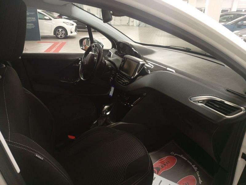 Peugeot 208 PureTech 82 5 porte Allure