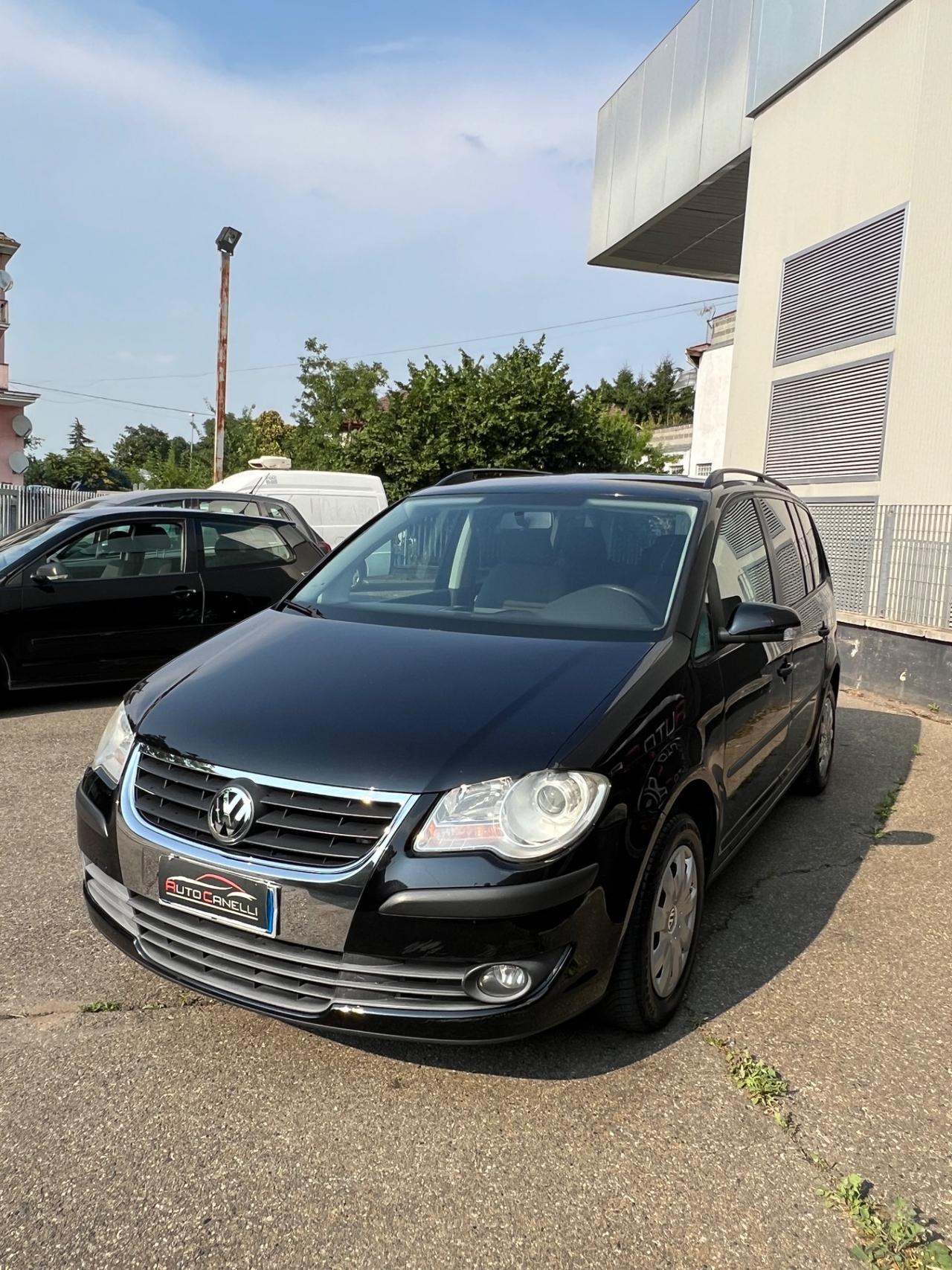 Volkswagen Touran 1.6 Trendline Bifuel GPL RINNOVATO