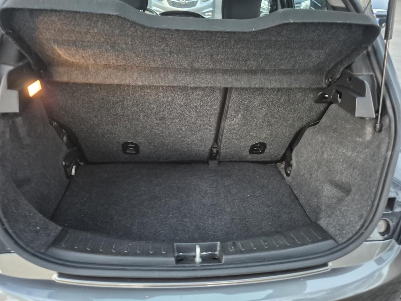 Lancia Ypsilon 1.2 69 CV 5 porte S&S Platinum