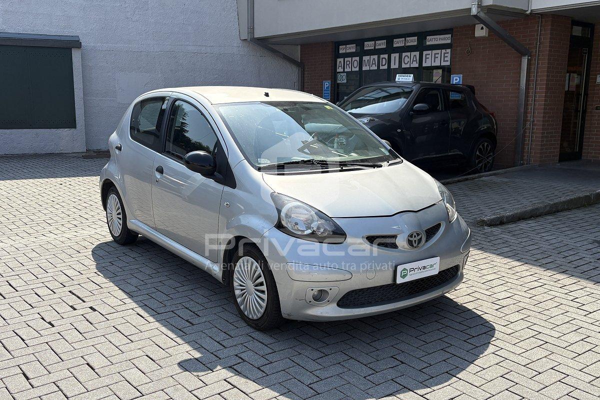TOYOTA Aygo 1.0 12V VVT-i 5 porte Now Connect