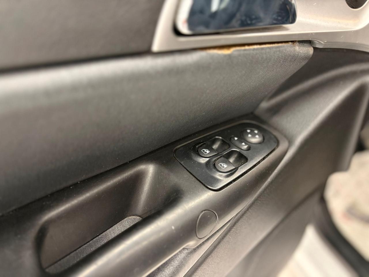 Lancia Ypsilon 1.2 Argento