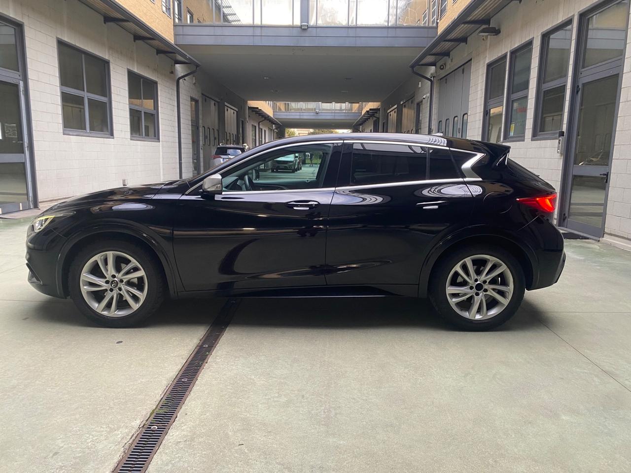 Infiniti Q30 1.5 diesel Premium Tech