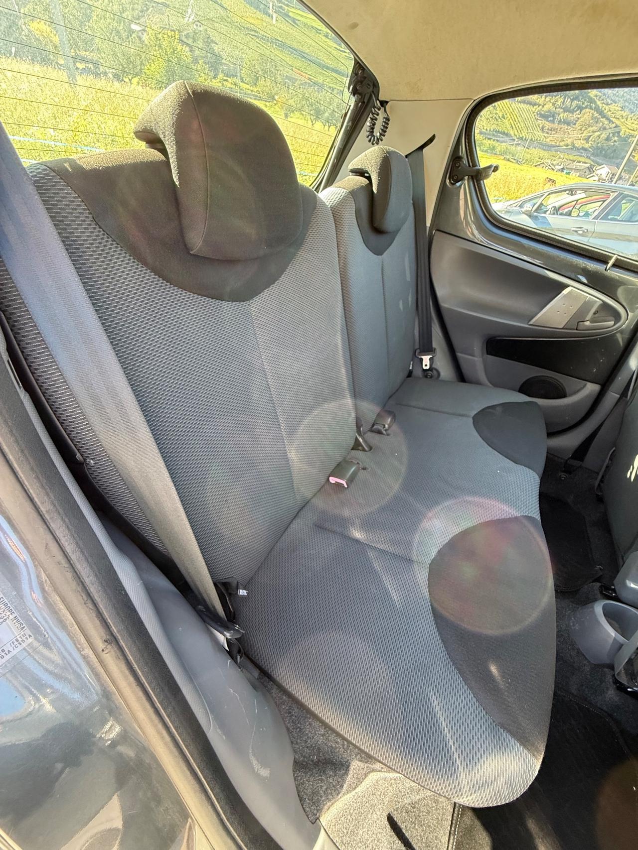 Toyota Aygo 1.0 12V VVT-i 5 porte Sol