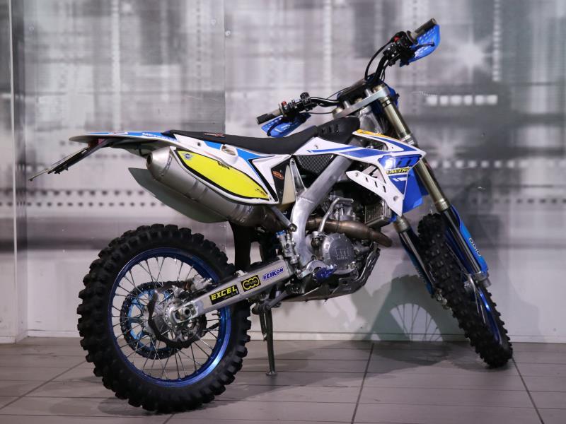 TM Moto EN 300