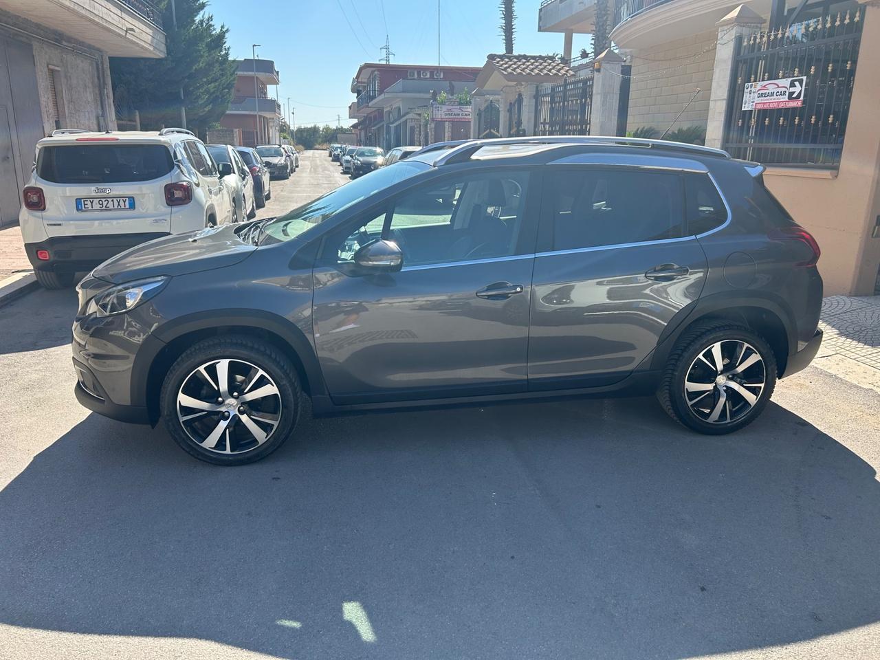 Peugeot 2008 BlueHDi 100 Allure