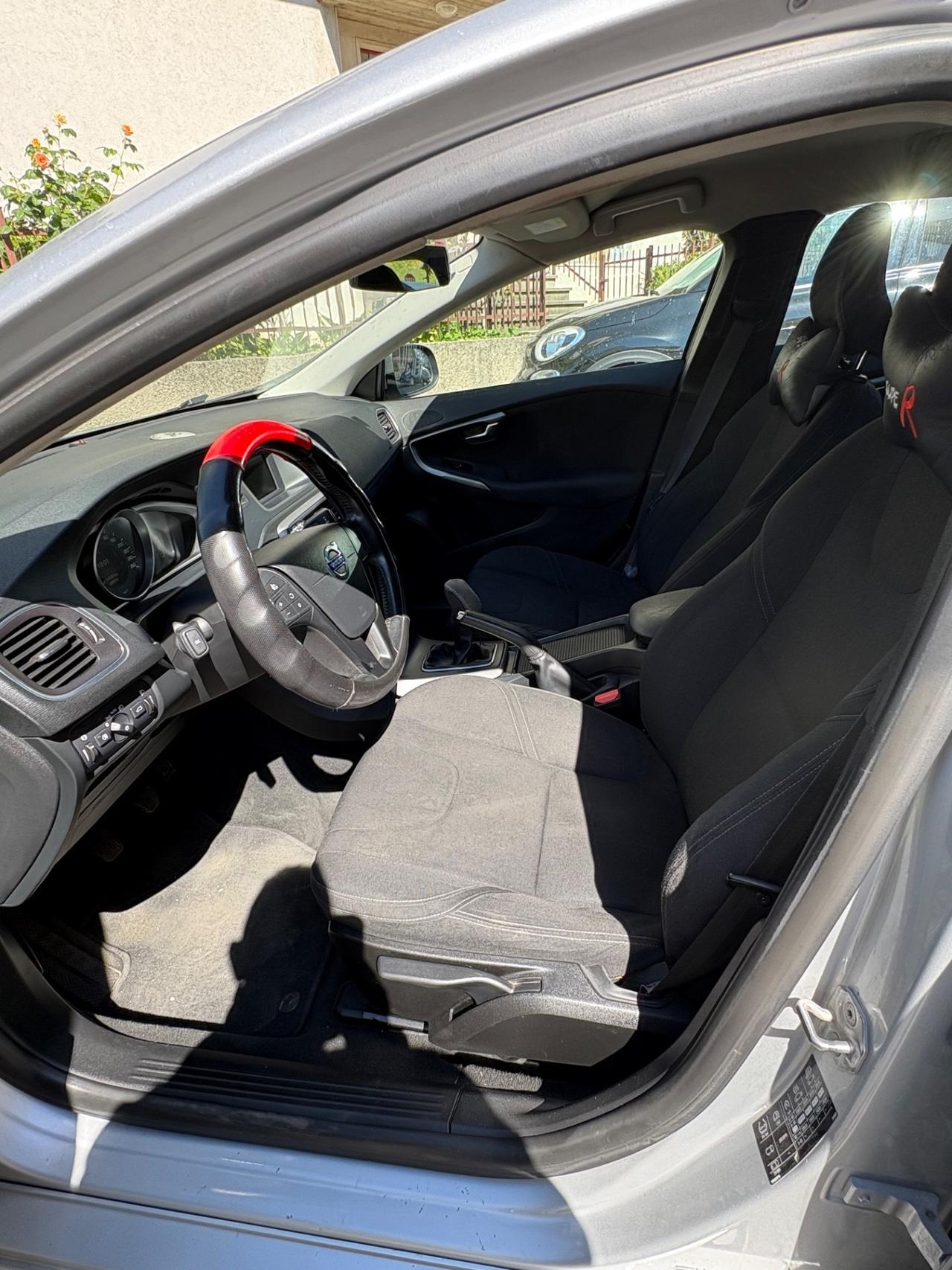 Volvo V40 D2 1.6 Summum