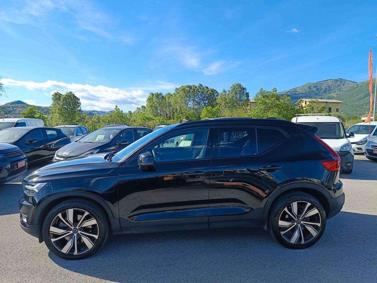 Volvo XC40 1.5 T4 PHEV R-design AUTO MY21