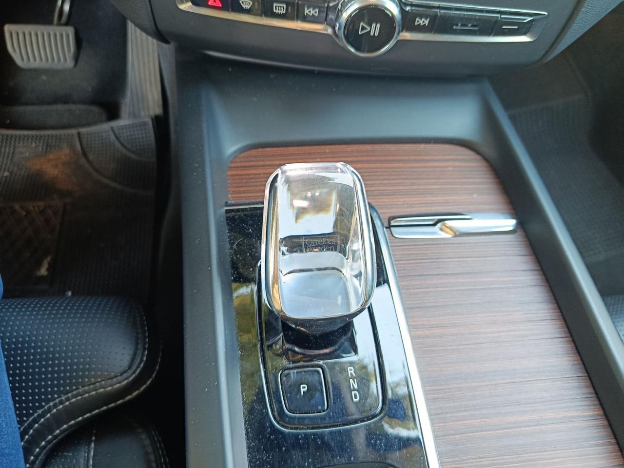 Volvo XC 60 Ultimate Dark 2.0 B4 MHEV #11036