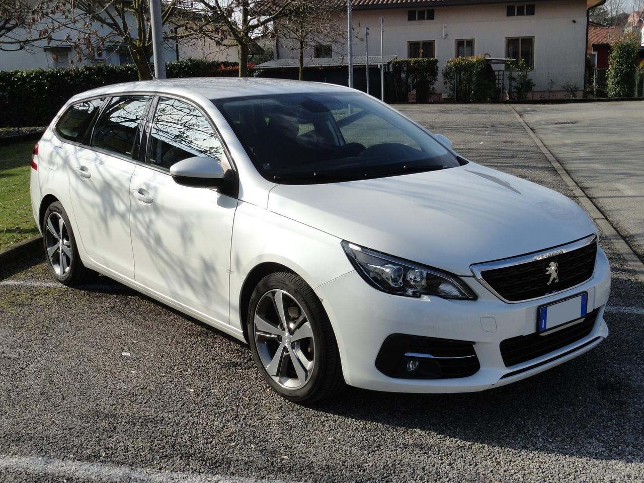 Peugeot 308 PureTech Turbo 130 S&S SW Allure