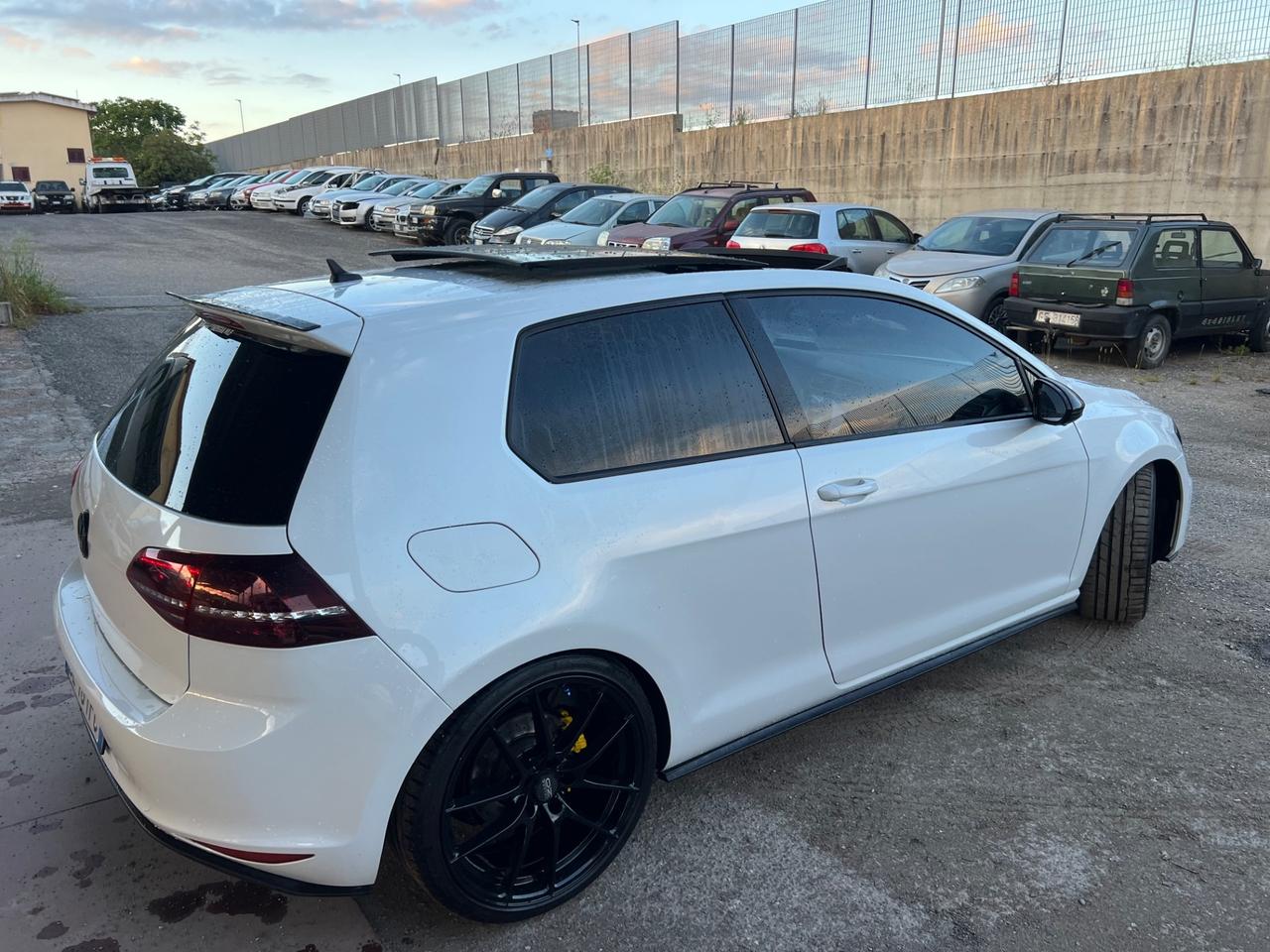 Volkswagen Golf 7 2.0 TDI Leggi l’annuncio