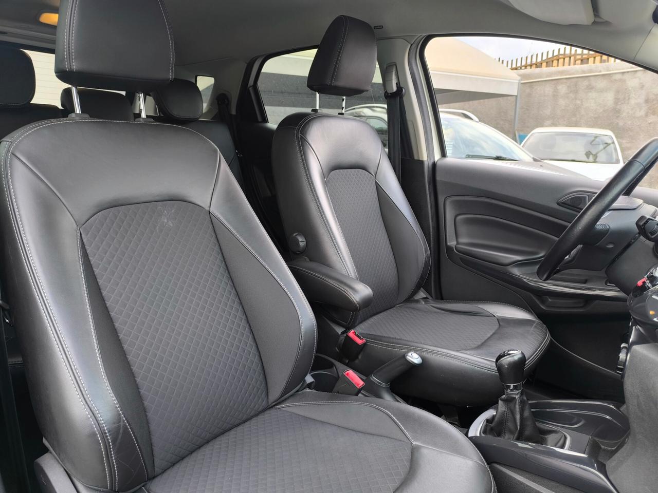 Alfa Romeo MiTo 1.4 78 CV Distinctive Sport Pack
