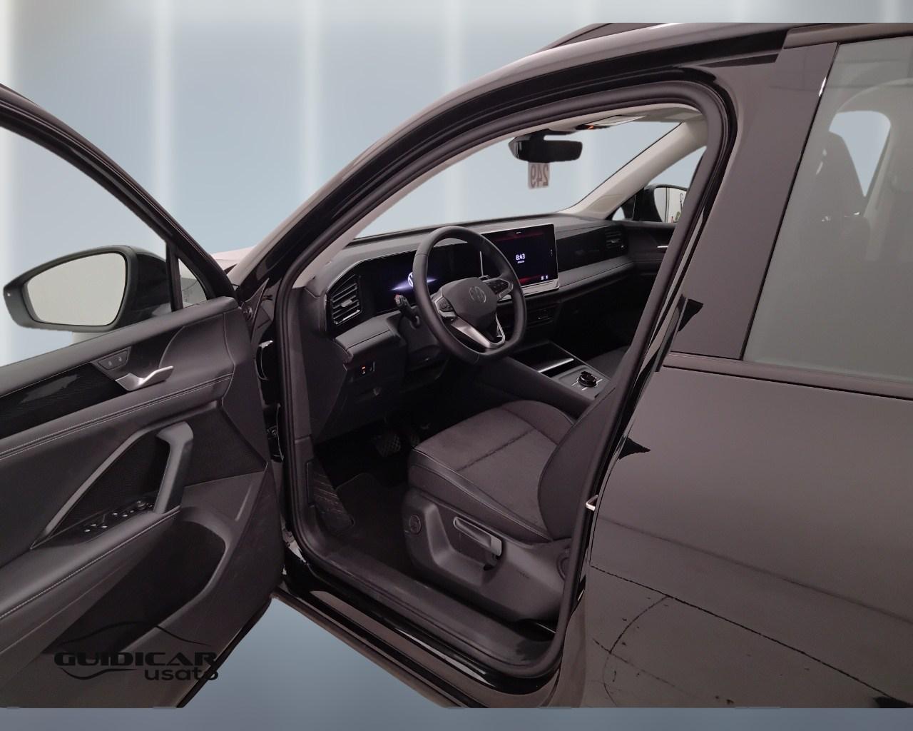 VOLKSWAGEN Tiguan III 2024 - Tiguan 2.0 tdi Life 150cv dsg