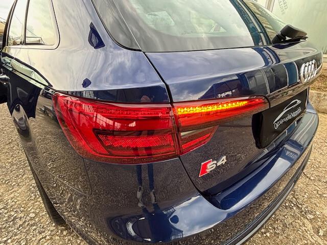 Audi A4 S4 Avant 3.0 TFSI quattro tiptronic 354CV