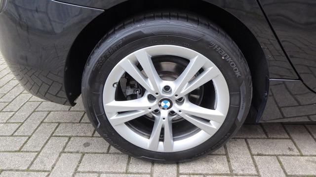 BMW 218 i Active Tourer Advantage Aut.