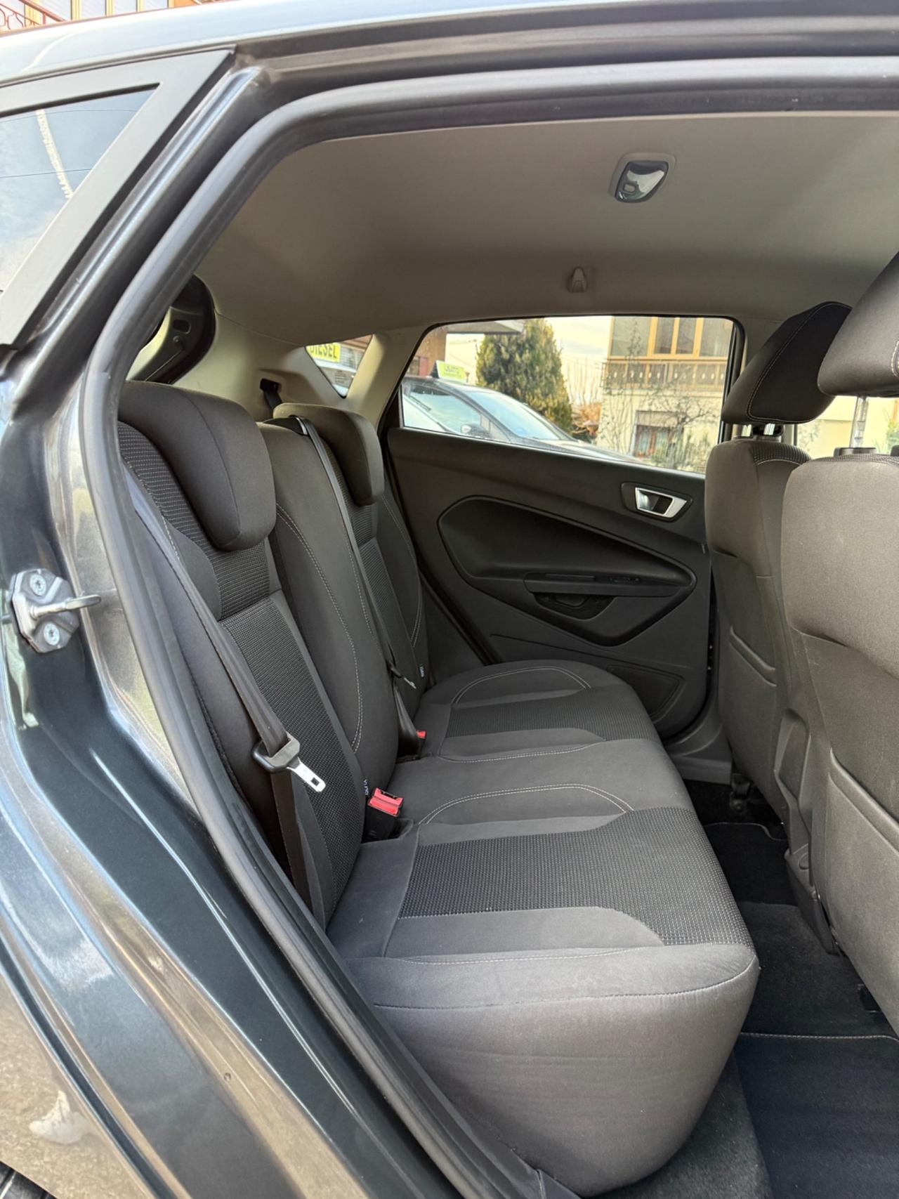 Ford Fiesta 1.2 60CV 5 porte Black & White Edition