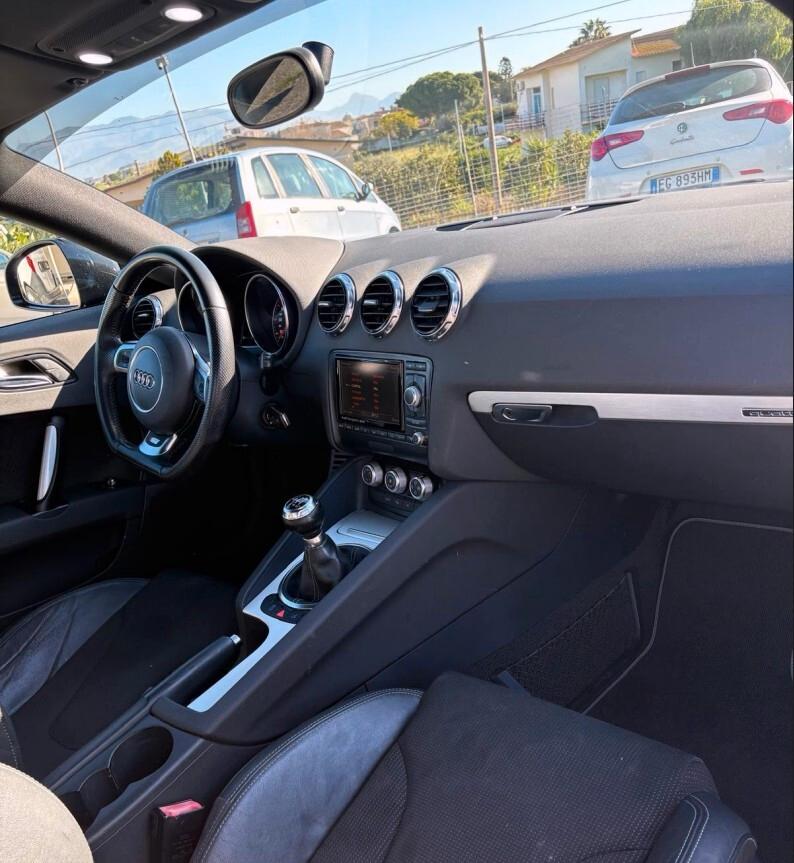 Audi TT Coupé 2.0 TDI quattro Advanced plus