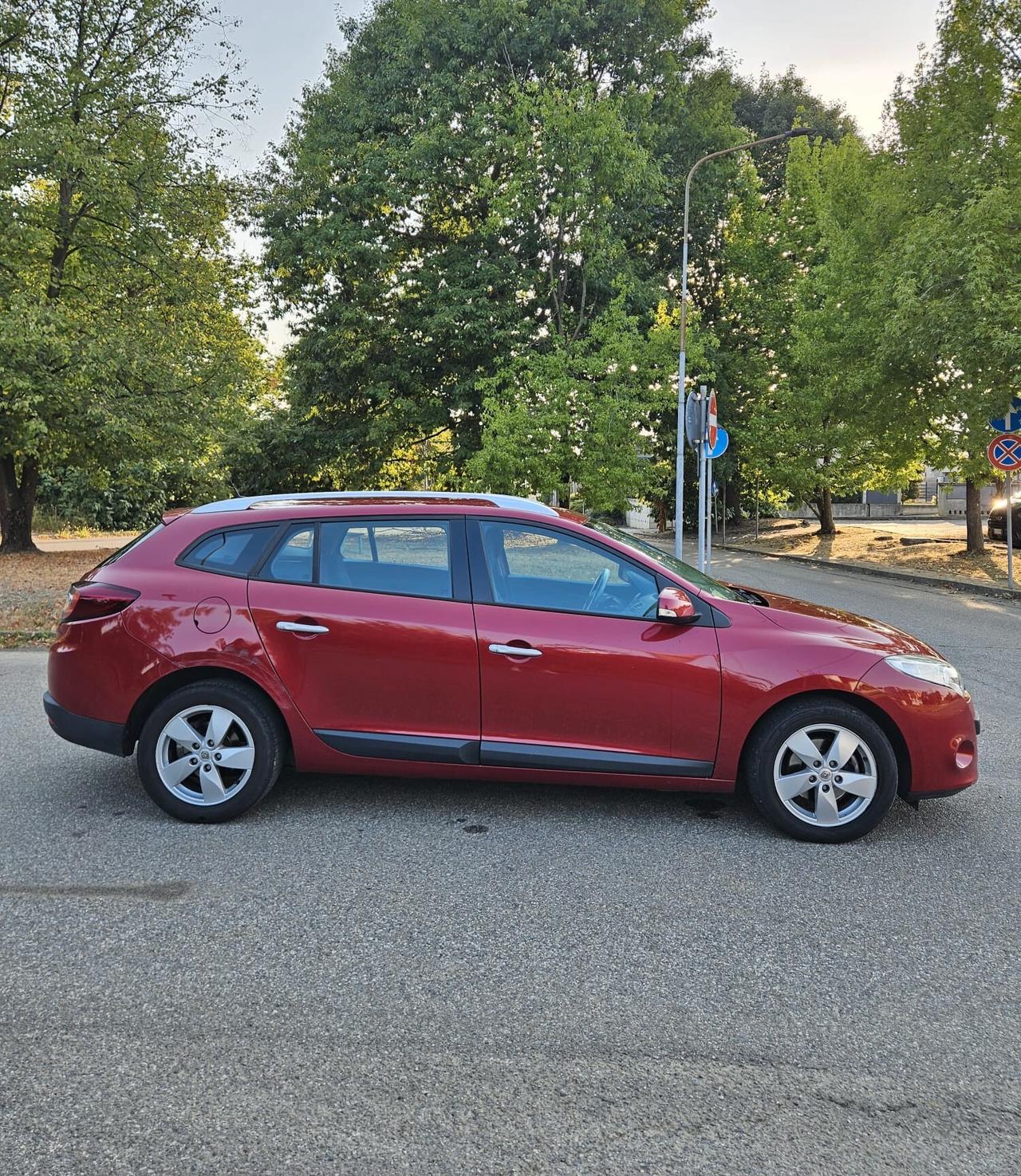 Renault Megane GT LINE station wagon