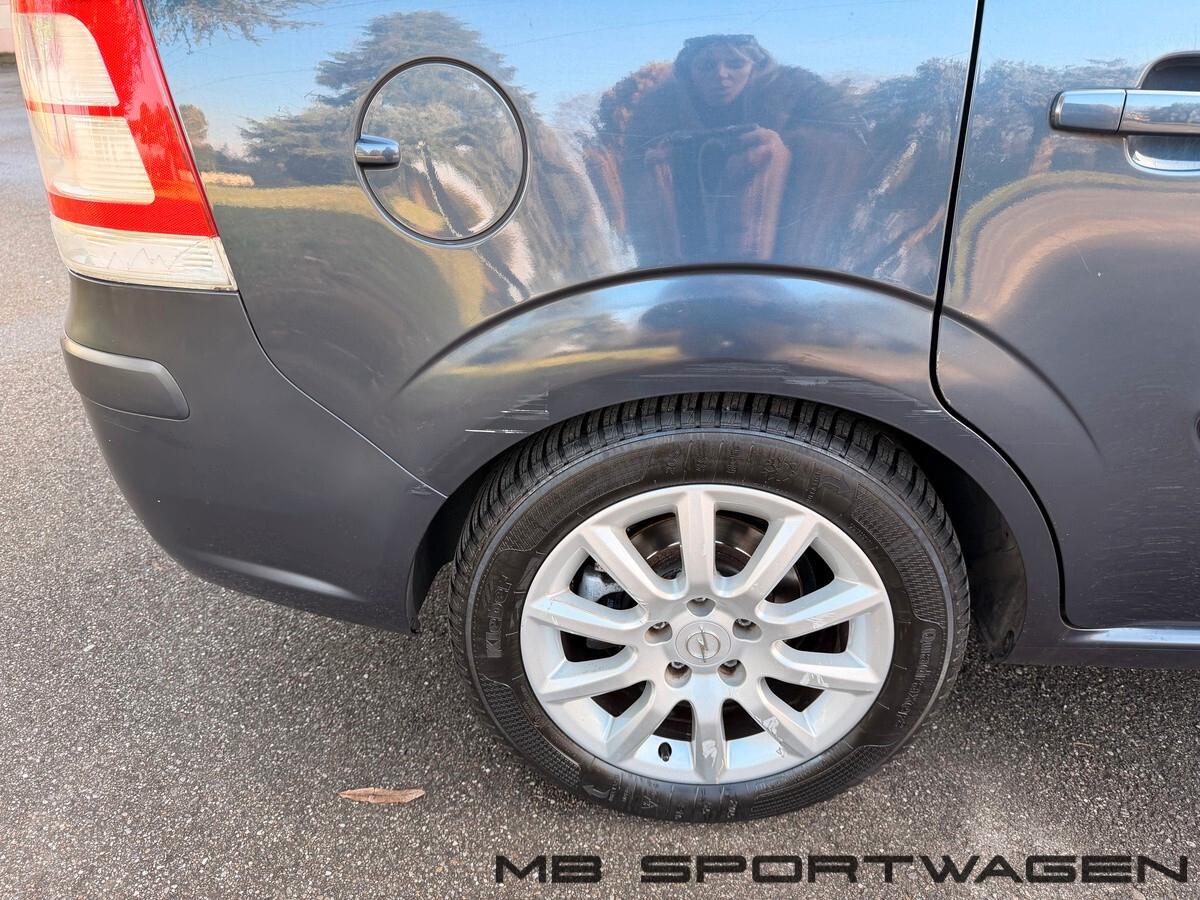 OPEL ZAFIRA 1.6 GPL - COSMO - 7 POSTI