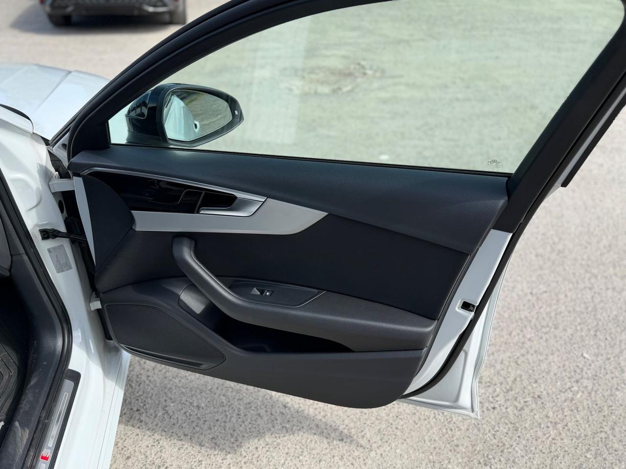 Audi A4 S Line 2.0 40 TDI #10706