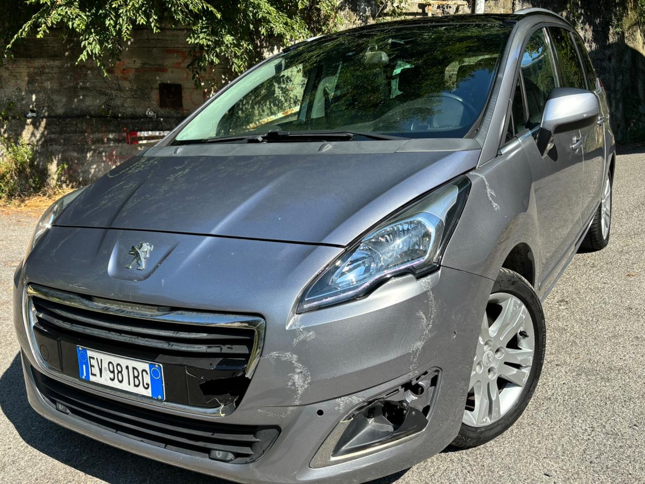 Peugeot 5008 2.0 HDi 150CV Active